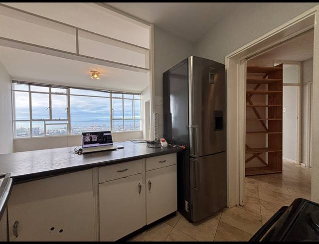 2 BEDROOM APARTMENT TO LET IN VREDEHOEK